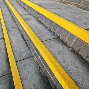 COBAGRiP Stair Nosing